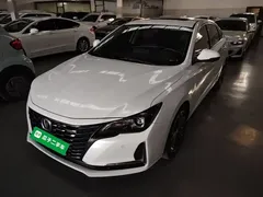 2022 Changan Raeton PLUS Blue Whale 1.5T DCT Luxury, белый — фото 2