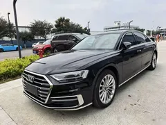 2021 Audi A8L 50 TFSI quattro Comfort, чёрный — фото 1