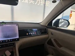 2026 Aito M7 EREV Ultra 4WD 5-seat 192-line Lidar, синий — фото 30