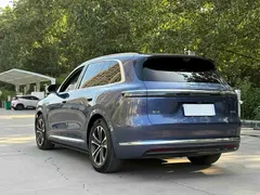 2026 Aito M7 EREV Ultra 4WD 5-seat 192-line Lidar, синий — фото 12