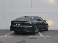 2023 Nio ET7 75kWh, синий — фото 4