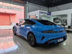 2026 Xiaomi SU7 RWD Standard, синий — фото 22