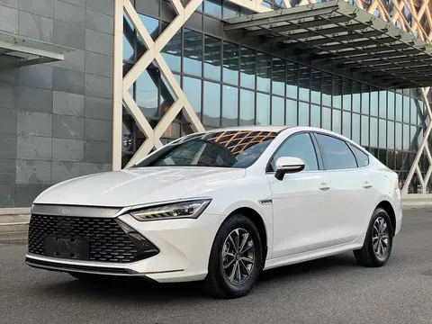 2024 BYD Qin PLUS Honor DM-i PHEV 55km Leading