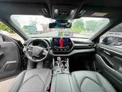2023 Toyota Crown Kluger 2.5L HEV 4WD Premium, чёрный — фото 9