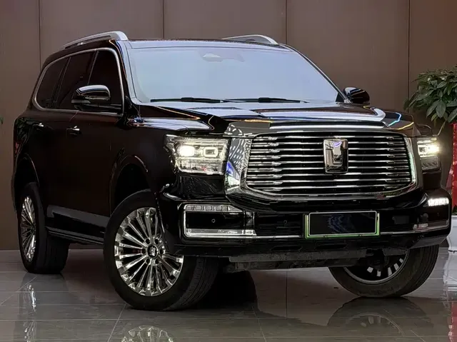 2023 Tank 500 Hi4-T PHEV