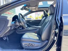 2019 Toyota Avalon Hybrid 2.5L XLE Premium, чёрный — фото 7