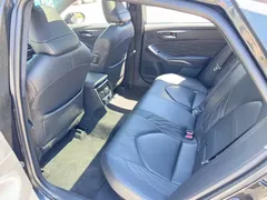 2019 Toyota Avalon Hybrid 2.5L XLE Premium, чёрный — фото 10