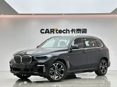 2022 BMW X5 40Li Premium M Sport Package, чёрный — фото 1