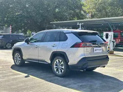 2022 Toyota Wildlander Hybrid 2.5L E-CVT 2WD Luxury — фото 5