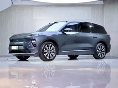 2024 Nio ES8 75kWh, зелёный — фото 1