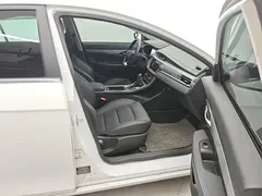 2021 Geely Emgrand UP 1.5L CVT, белый — фото 8