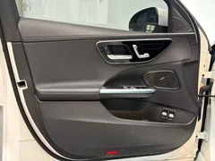 2023 Mercedes-Benz C-Class C 350 eL PHEV, белый — фото 35