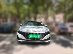 2021 Hyundai Elantra 1.5L CVT LUX Premium, белый — фото 2