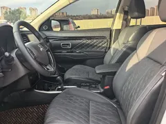 2021 Mitsubishi Outlander 2.0L 2WD 5, белый — фото 4