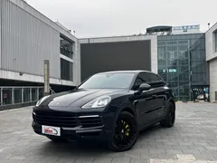 2022 Porsche Cayenne E-Hybrid 2.0T PHEV Platinum, чёрный — фото 1