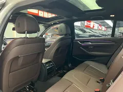 2022 BMW 5 Series 530Li M Sport Package, белый — фото 11