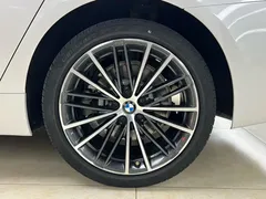 2022 BMW 5 Series 530Li M Sport Package, белый — фото 28