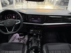 2022 Volkswagen Passat 330TSI Premium, чёрный — фото 9