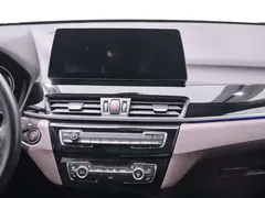 2022 BMW X1, белый — фото 18