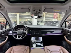 2021 Audi Q7 55 TFSI quattro S line Sport, чёрный — фото 5