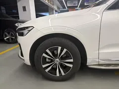 2024 Volvo XC60 4WD Luxury, белый — фото 7