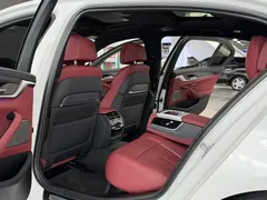 2021 BMW 5 Series 530Li Premium M Sport Package, белый — фото 9