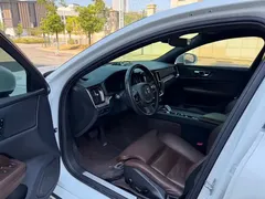 2022 Volvo S60 B4 Luxury, белый — фото 5