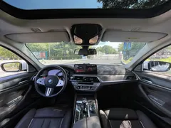 2021 BMW 5 Series 530Li Premium Luxury Package, белый — фото 11