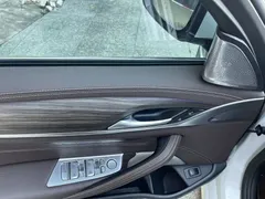 2021 BMW 5 Series 530Li Premium Luxury Package, белый — фото 21