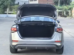 2021 Nissan Sylphy 1.6L XL CVT — фото 12