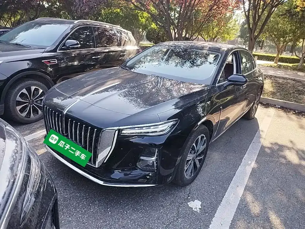 2025 Hongqi H5 PHEV 130