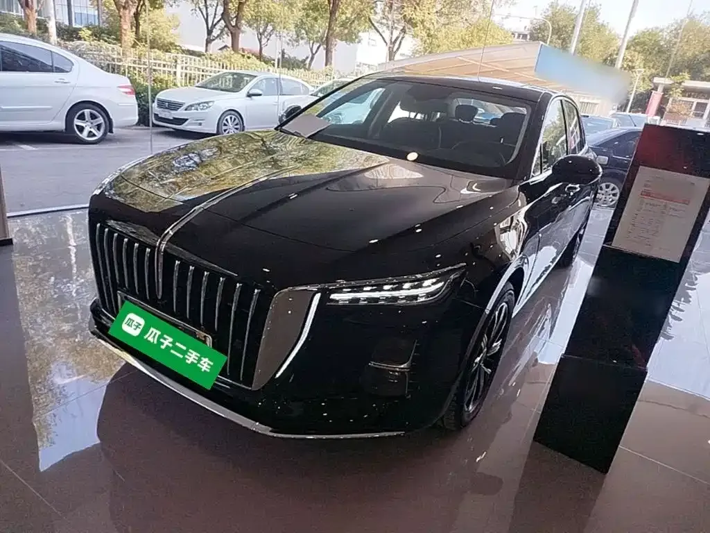 2025 Hongqi H5 PHEV 130