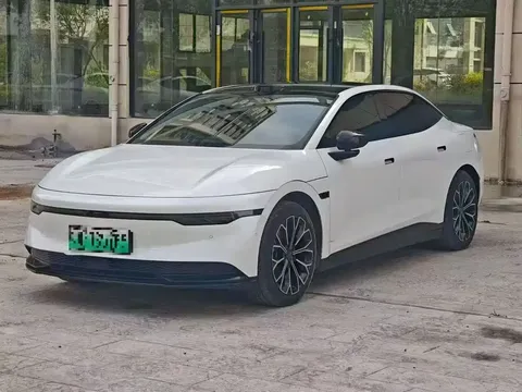2024 Zeekr 007 RWD 75kWh Smart Driving