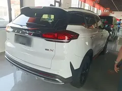 2022 Geely Atlas 1.8T DCT Smart, белый — фото 7