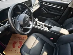 2022 Geely Emgrand 4th Gen 1.5L CVT Premium, белый — фото 5