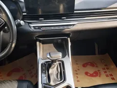 2022 Geely Emgrand 4th Gen 1.5L CVT Premium, белый — фото 8