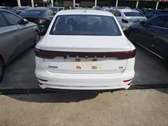 2022 Geely Emgrand 4th Gen 1.5L CVT Premium, белый — фото 14