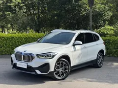 2022 BMW X1, белый — фото 1