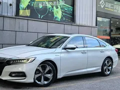 2018 Honda Accord Hybrid 2.0L Ruizhi, белый — фото 4