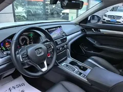 2018 Honda Accord Hybrid 2.0L Ruizhi, белый — фото 11