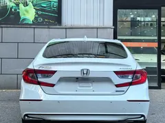 2018 Honda Accord Hybrid 2.0L Ruizhi, белый — фото 14