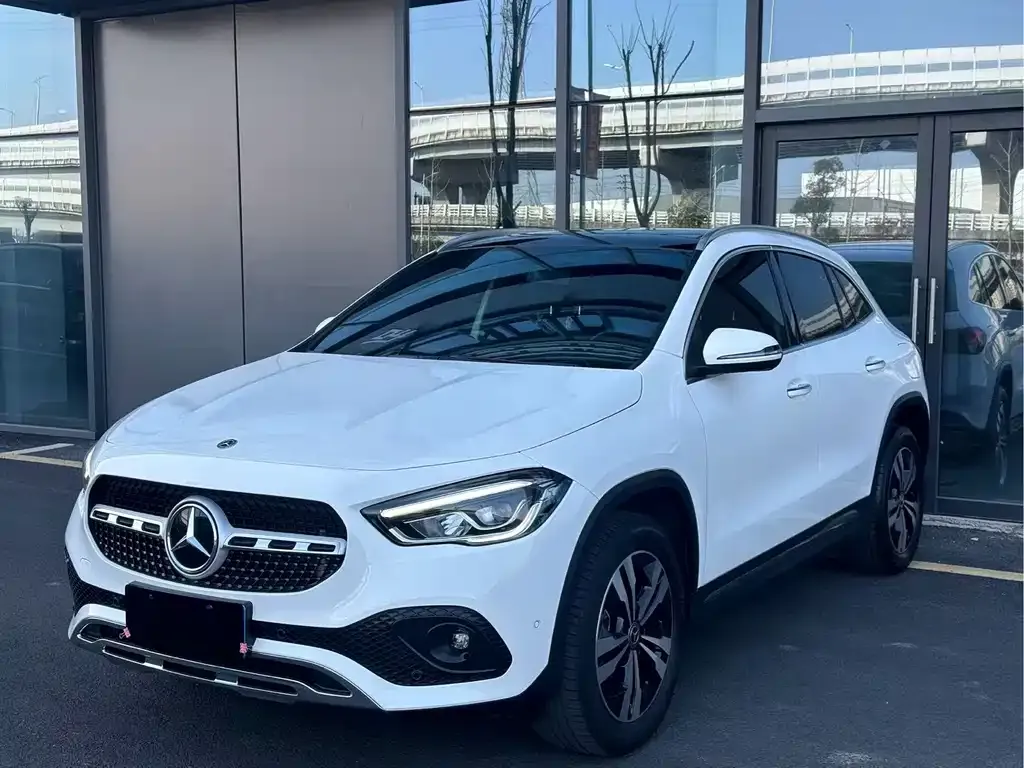 2020 Mercedes-Benz GLA 200