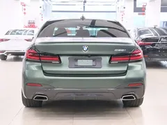 2022 BMW 5 Series 525i M Sport Package, зелёный — фото 4