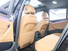 2022 BMW 5 Series 525i M Sport Package, зелёный — фото 17