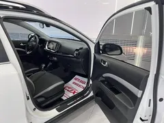 2021 Kia Yipao 1.4L CVT Sunroof, белый — фото 17