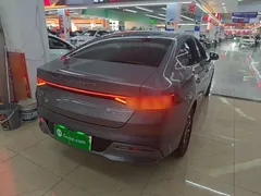 2024 BYD Qin PLUS Honor DM-i PHEV 55km Leading — фото 7