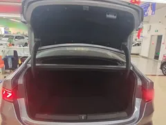 2024 BYD Qin PLUS Honor DM-i PHEV 55km Leading — фото 19
