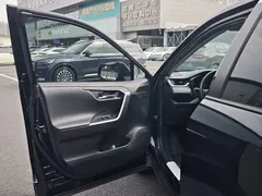 2022 Toyota Wildlander Hybrid 2.5L E-CVT 4WD Luxury, синий — фото 11