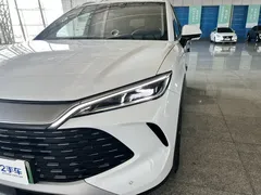 2025 BYD Song L PHEV Smart Driving 112km Exceed, белый — фото 21