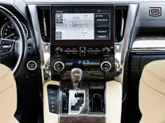 2021 Toyota Alphard Hybrid 2.5L Premium, белый — фото 9